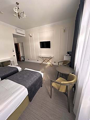 Superior Double or Twin Room with Garden View