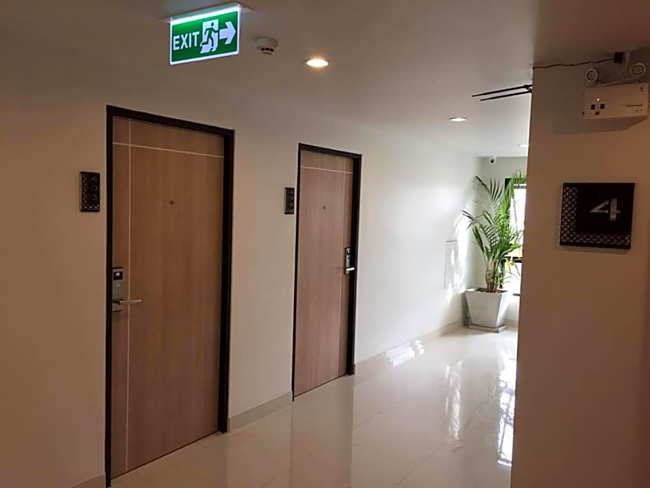 Live at Home Sukhumvit 105