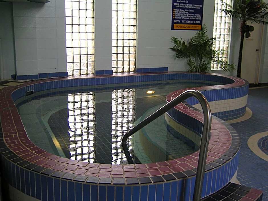 Travelodge by Wyndham Lloydminster