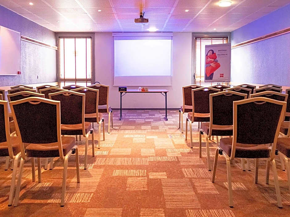 ibis Paris Gennevilliers