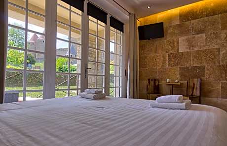 Deluxe Double Room with Terrasse and Castle View