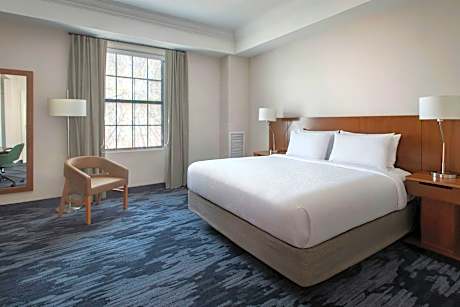 Broadway Suite, Studio Suite, King, Whirlpool