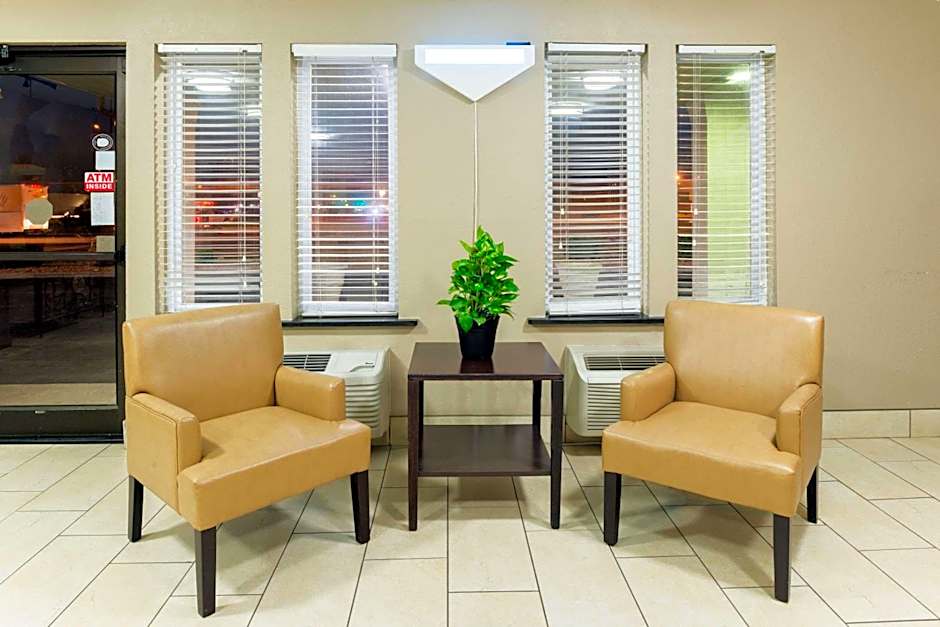 Super 8 by Wyndham Springfield East