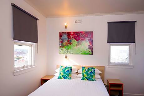 Queen Room with Free Welcome Drink For Two Guests