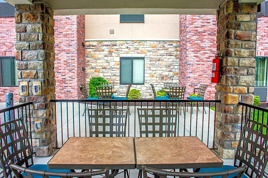 Candlewood Suites Overland Park By IHG