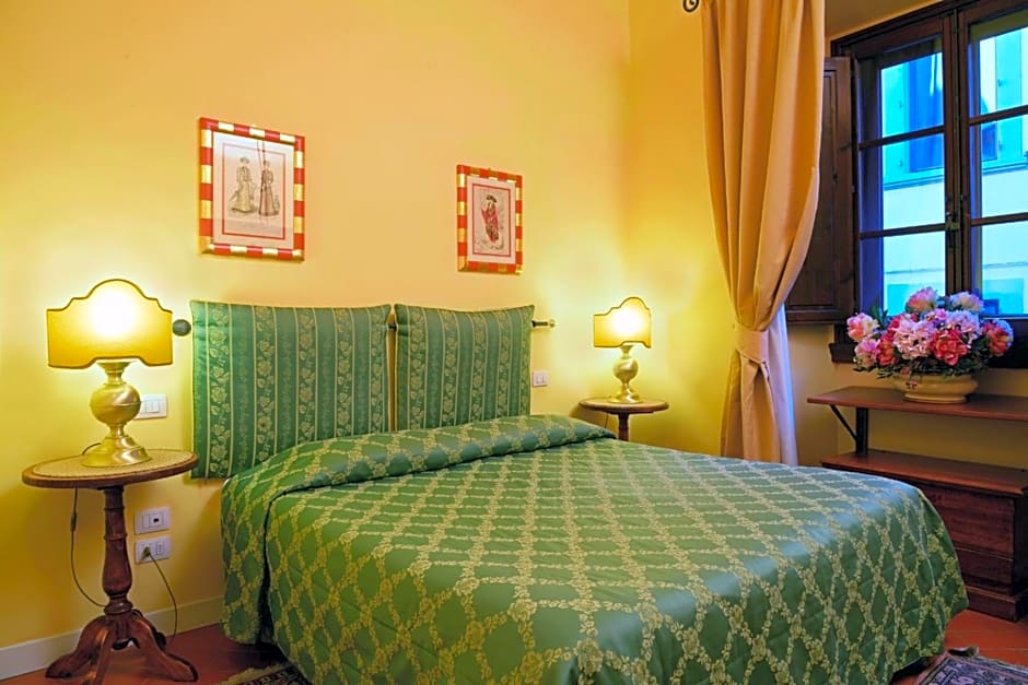 La Casa Del Garbo - Luxury Rooms & Suite