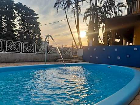 Lopez Village GuestHouse