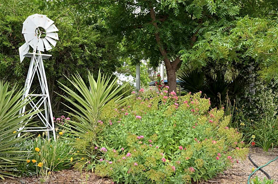 Orana Windmill Motel