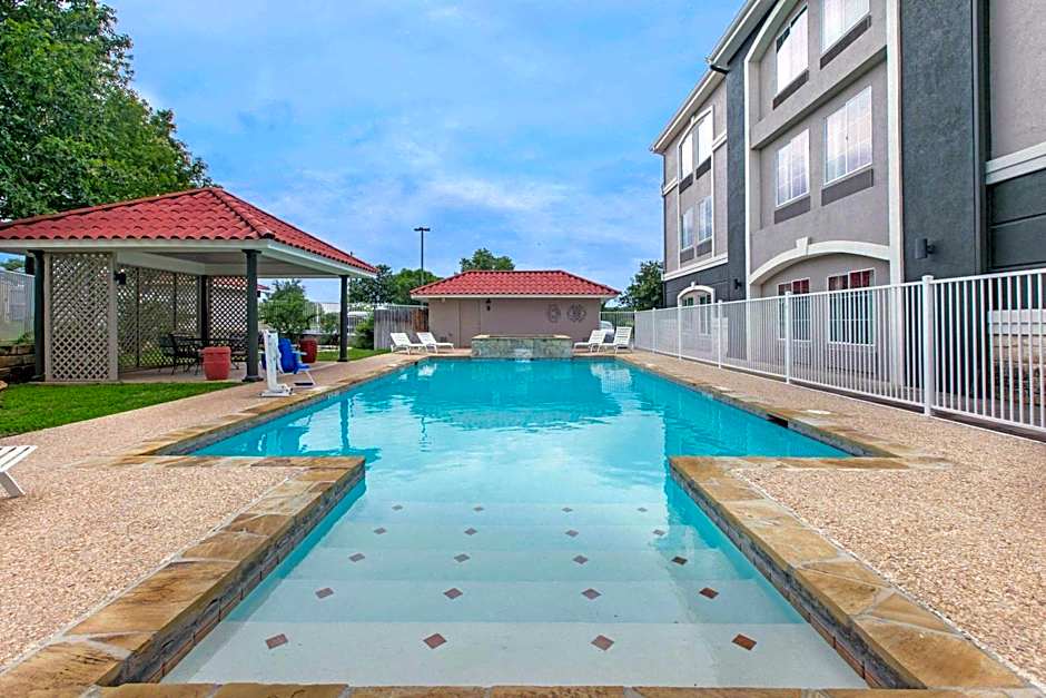 La Quinta Inn & Suites by Wyndham Fredericksburg