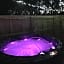 Lola Lodge - Luxury Hot Tub Retreat