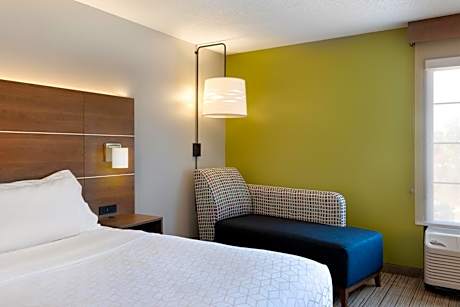 King Room - Mobility Access/Hearing Accessible