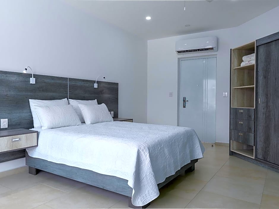 Casa Xtao Hotel