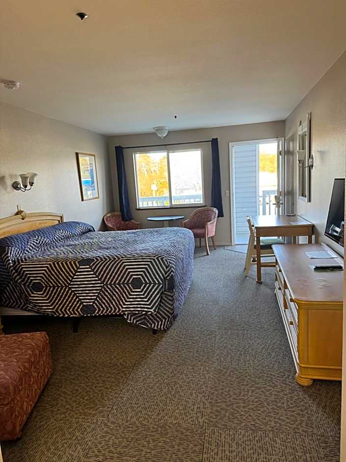 Photo 1 of 4 of Standard 1 King Bed