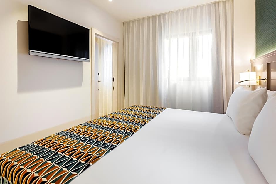 Eurostars Puerta Real