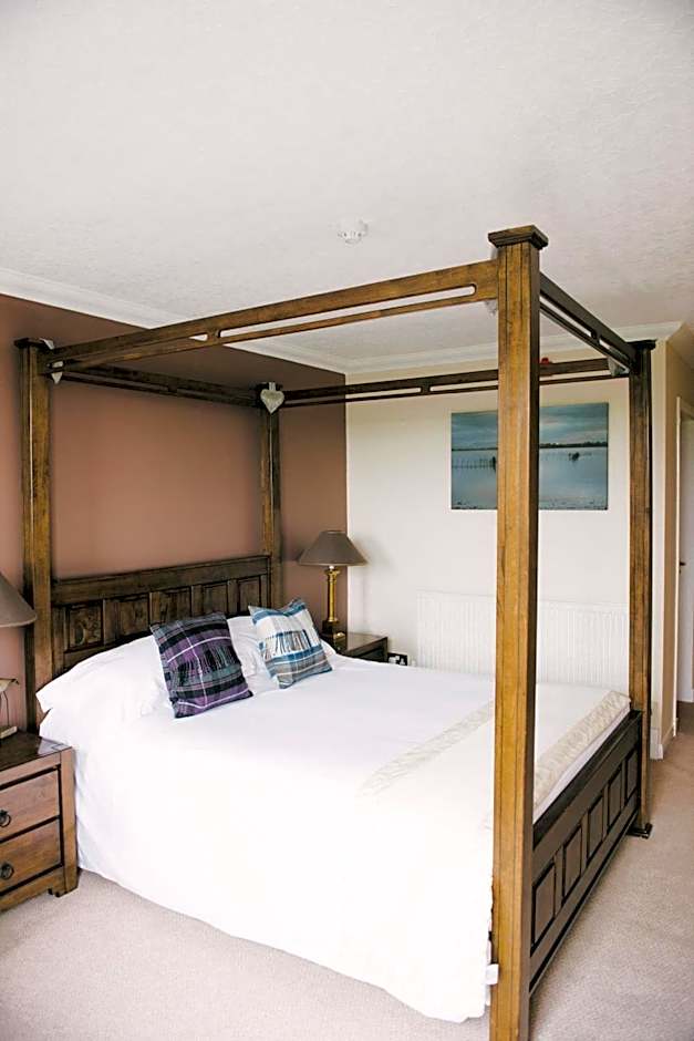 The Powfoot Hotel, Annan