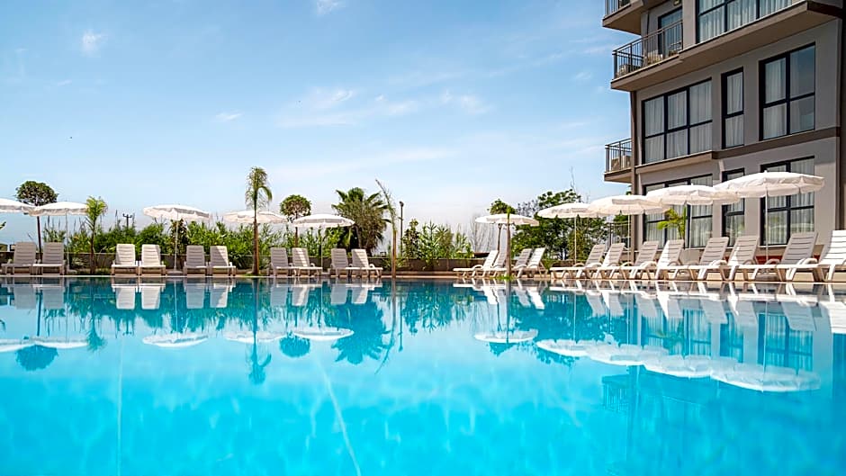 Laristone Suite Spa Hotel