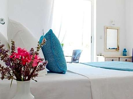 Family room-Classic-Ensuite with Shower-Sea View