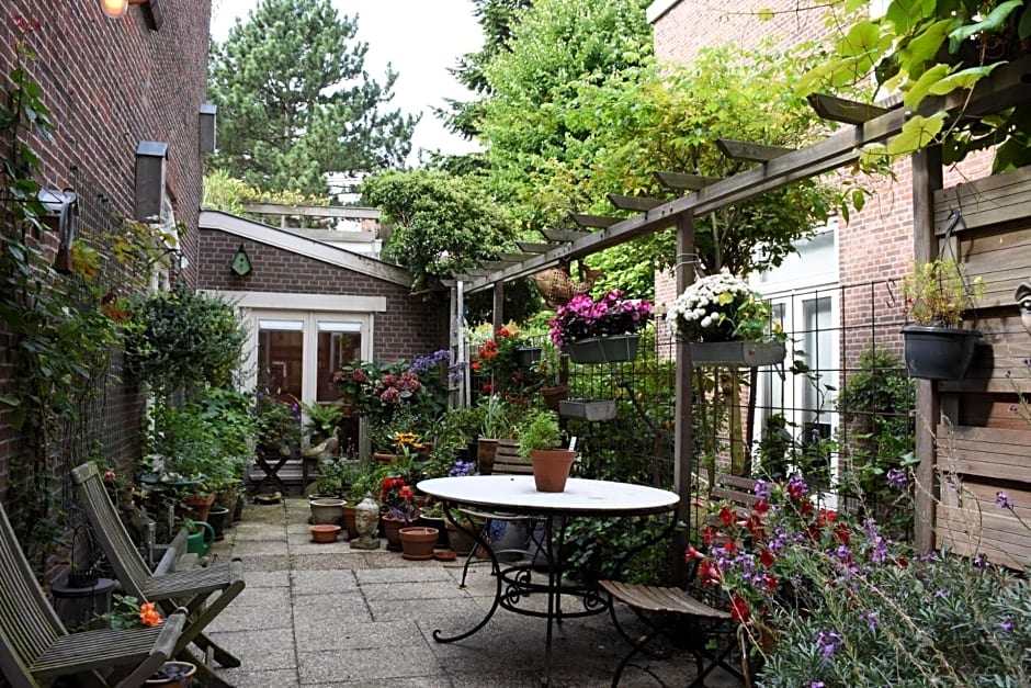Bed & Breakfast Leonie – The Hague, WV