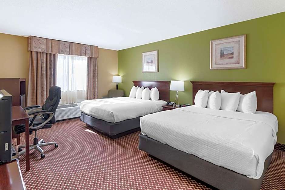 Quality Inn & Suites Bloomington University Area
