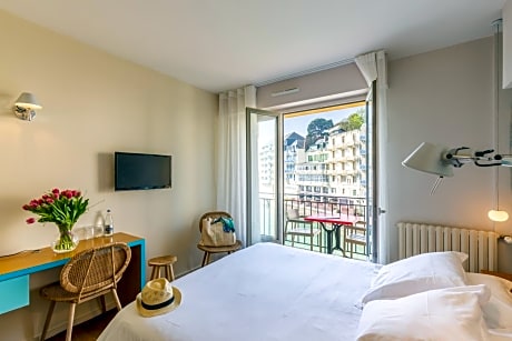 Double Room with Balcony - Sea Side