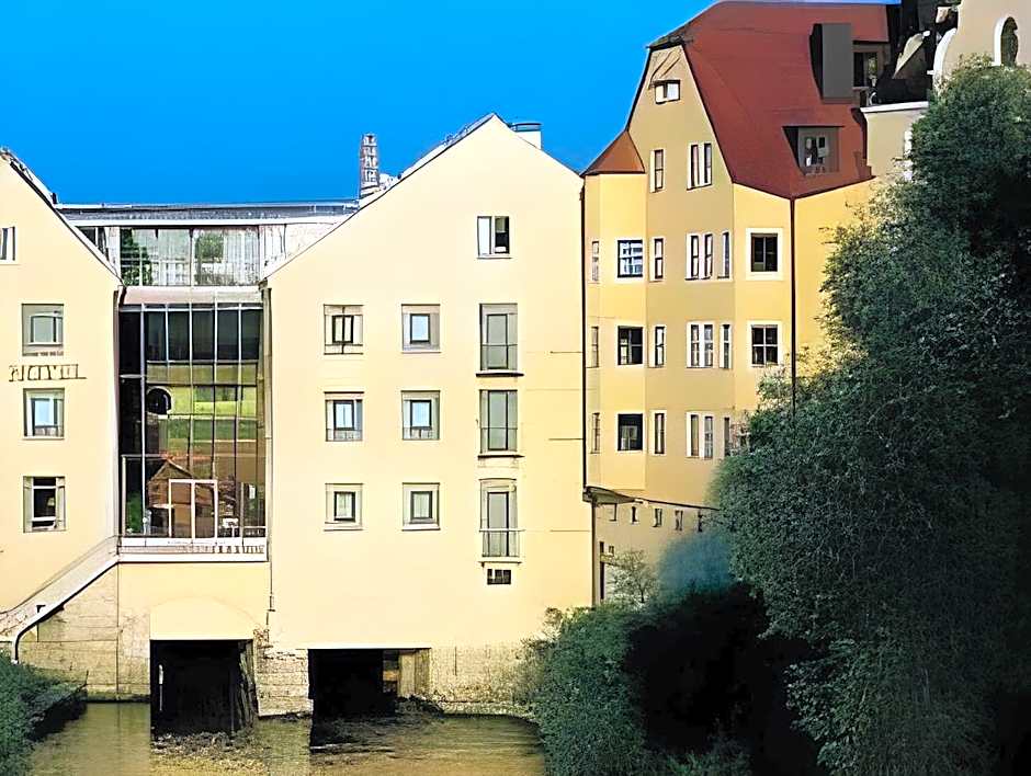SORAT Insel-Hotel Regensburg