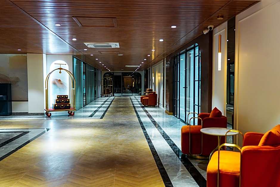 Trunk and Trolley Gachibowli