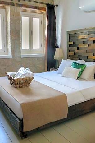 Balcony Room