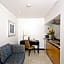 Hotel & Suites PF