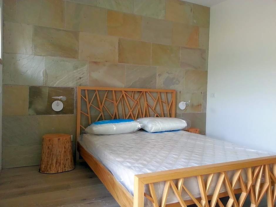 Amico Country House