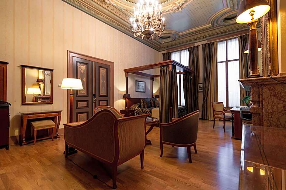 Grand Hotel en Résidence De Draak