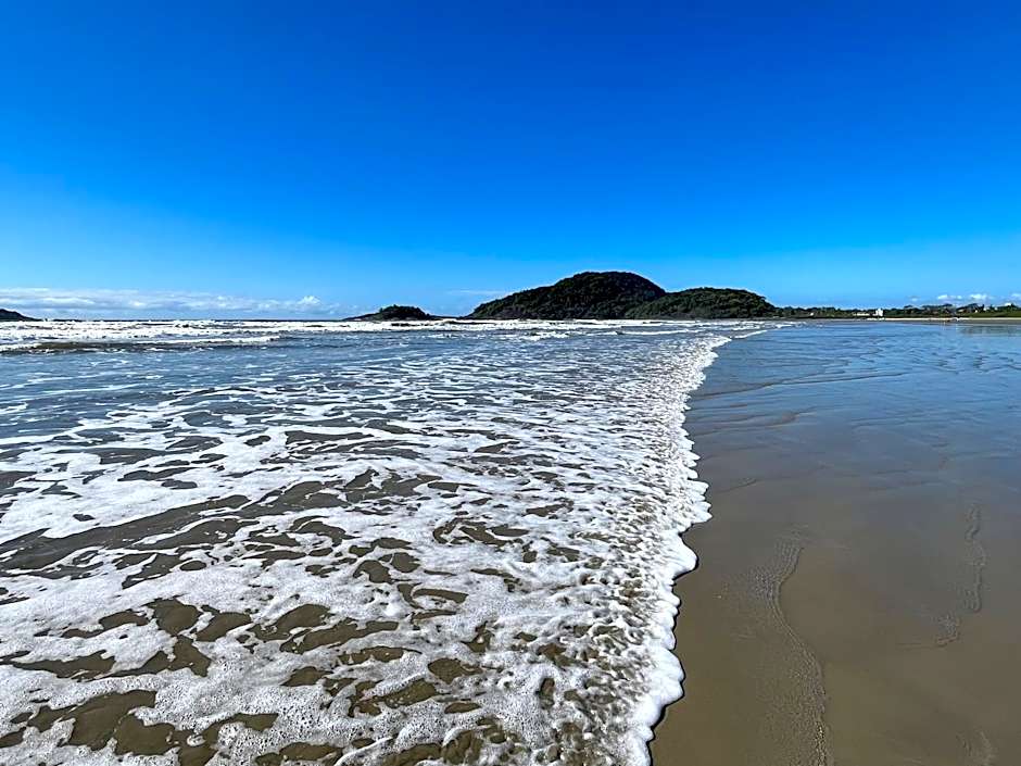 FLAT BOULEVARD RIVIERA COM AR A 150 m DA PRAIA ! DISPONÍVEL de 05 a 08 de Dez de 2025 ! Aproveite !