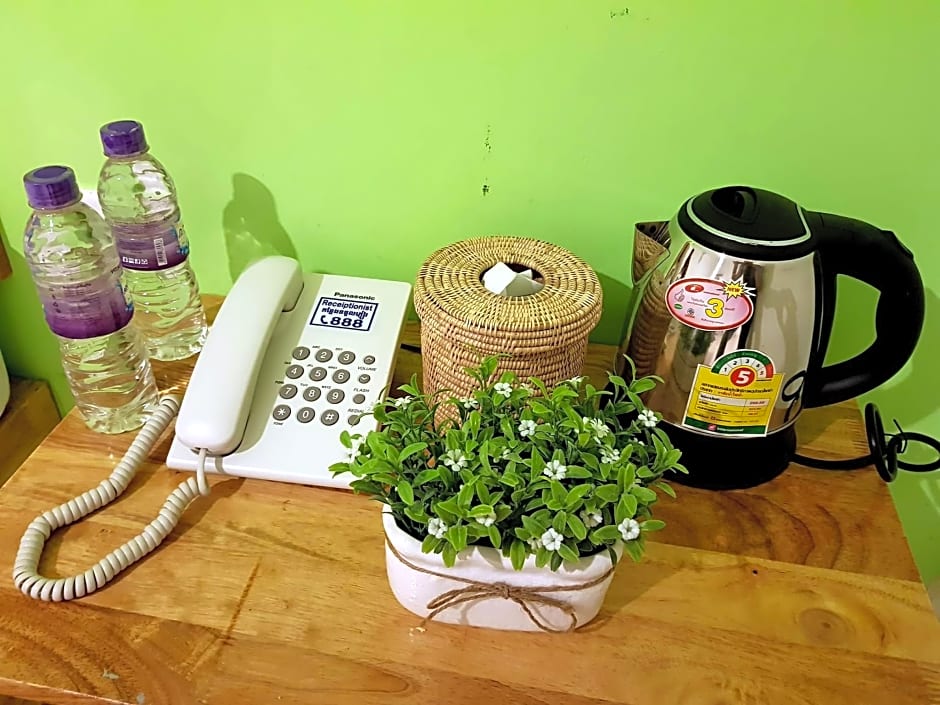 Lucky hostel and guesthouse