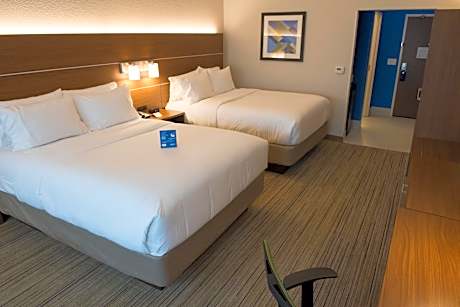 Standard Queen Room with Two Queen Beds