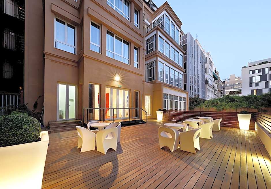 Paseo de Gracia Hotel, Sonder