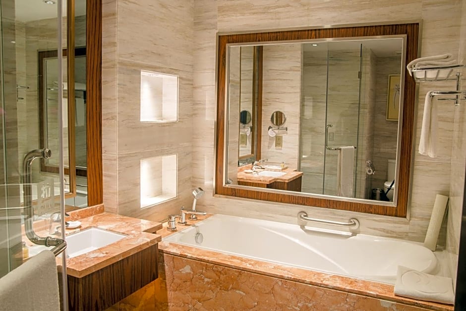 Ramada Plaza Huizhou East