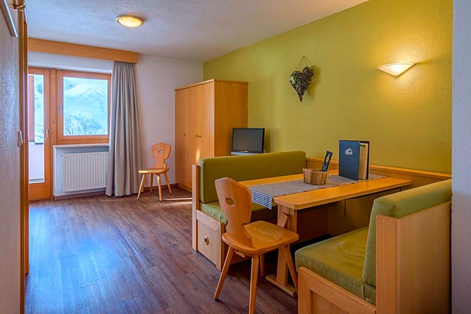 Mountain Living Apartments