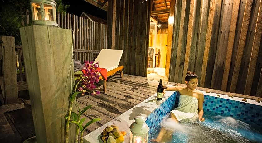 Kampot River Residence