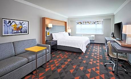 Standard King Room with Sofa Bed