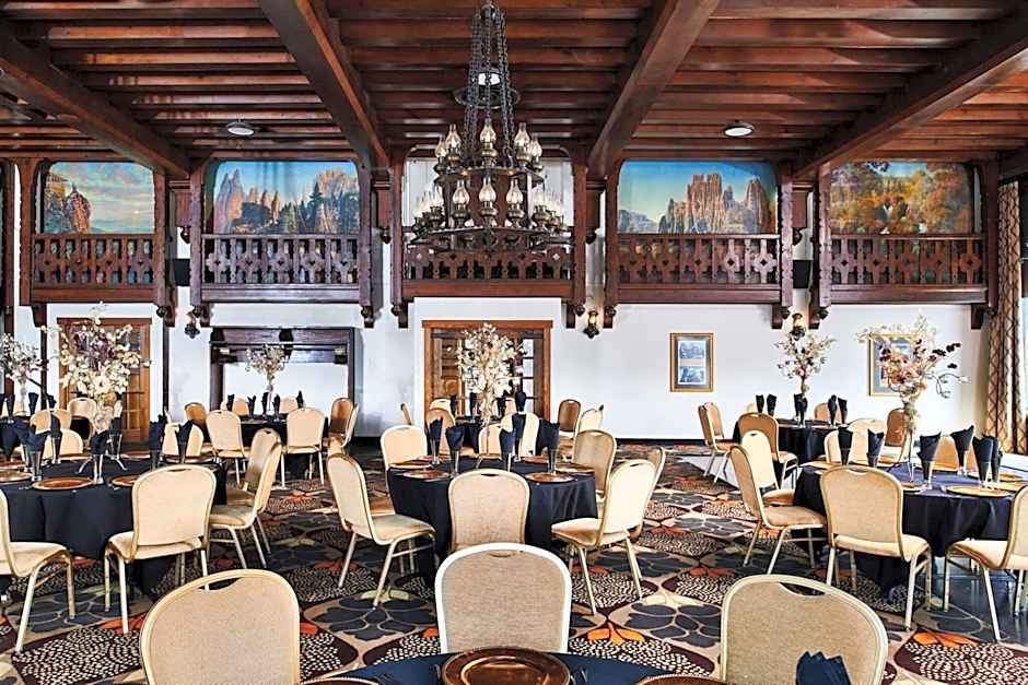 Hotel Alex Johnson Rapid City, Curio Collection by Hilton