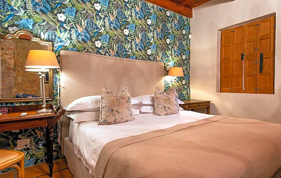 Avondrood Guest House by The Oyster Collection