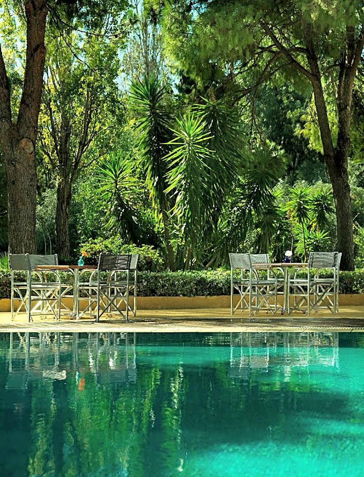 Dionysos Hotel