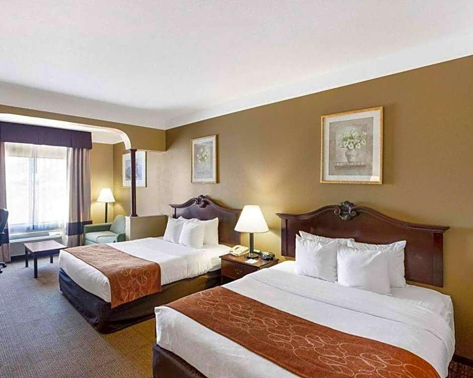 Comfort Suites Plainview