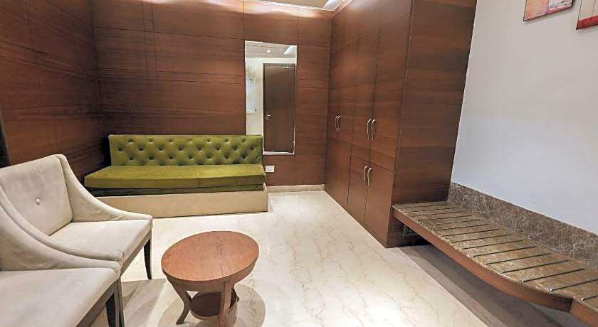 Hotel Maple Grand