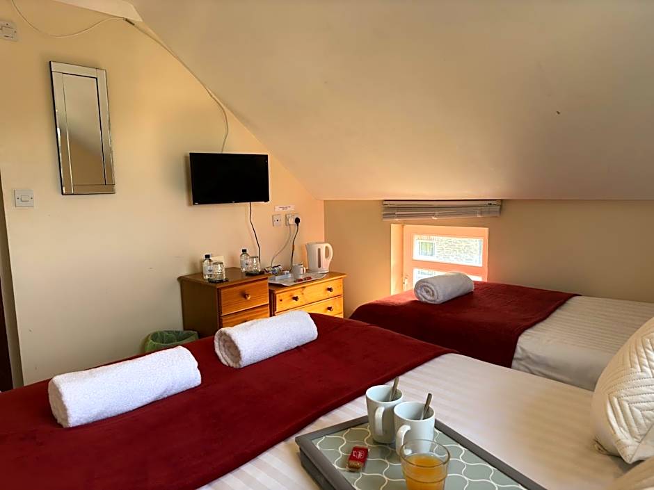 The Carpenters Arms Rooms in Broadway, Laugharne