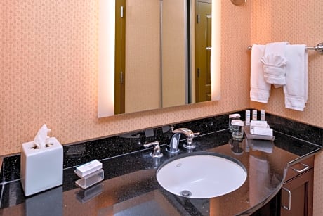 2 Queen Beds 1 Bedroom Suite Ns