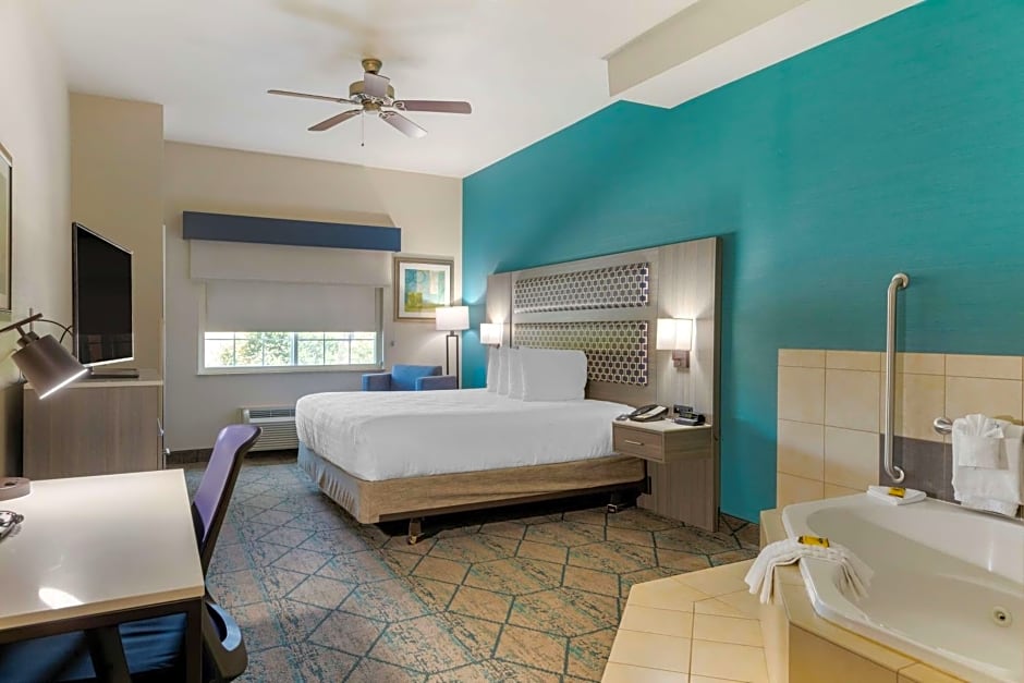 Best Western Plus Wasco Inn & Suites