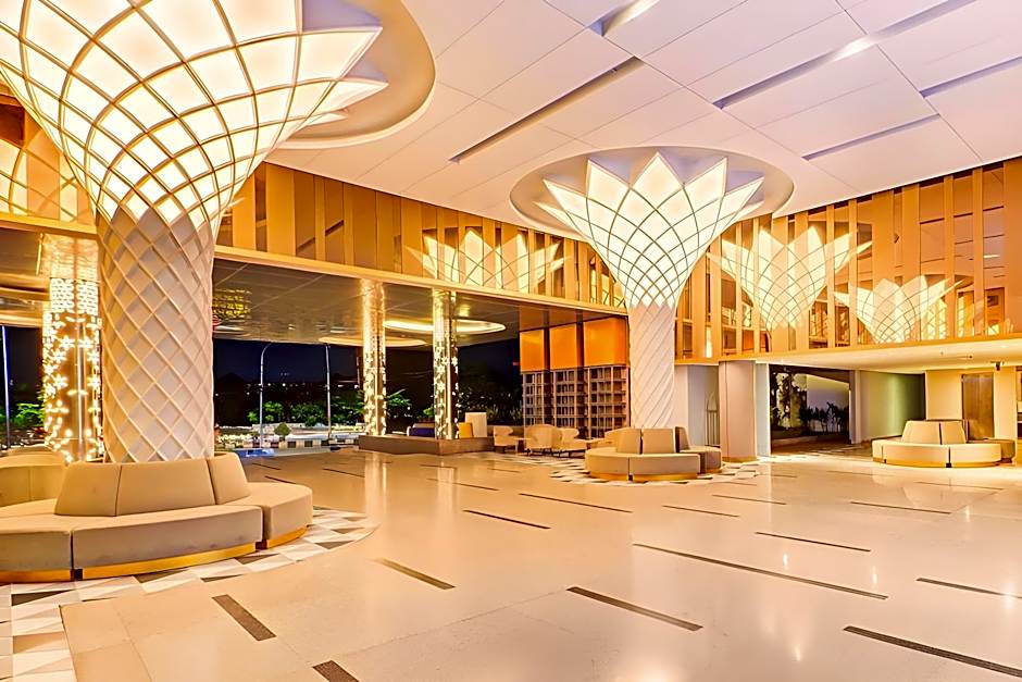 Sunday Hotel Arshika Sunset Road