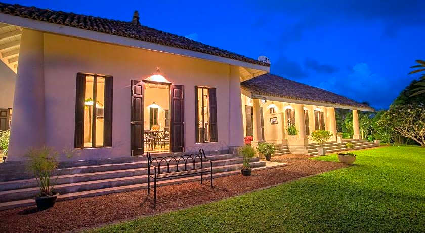 Villa Mayurana by Edwards Collection