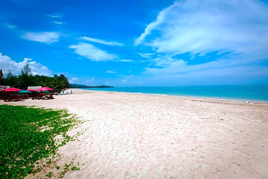 Ser-en-dip-i-ty Resort (SHA Extra Plus)