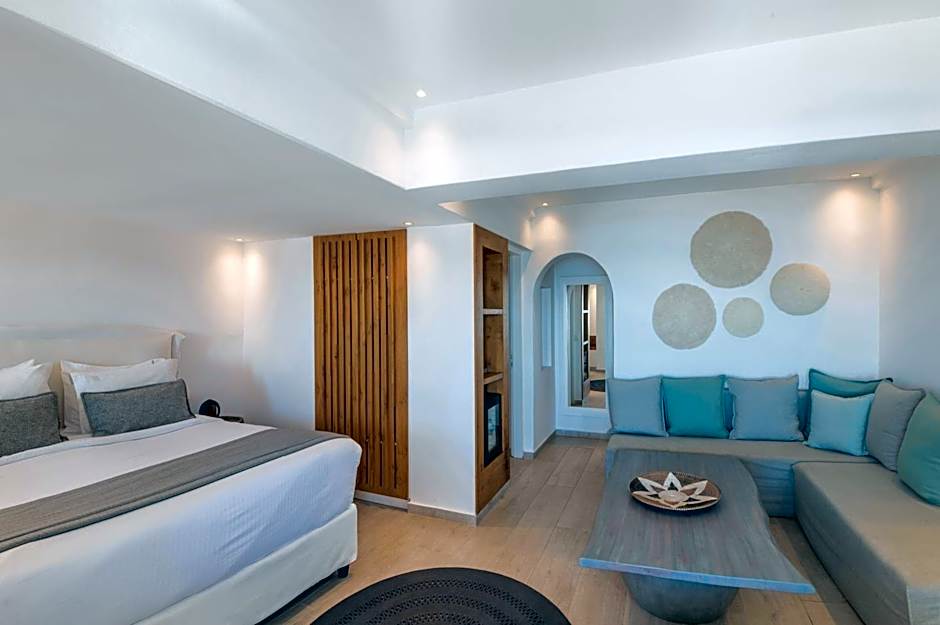 Aqua Luxury Suites Santorini